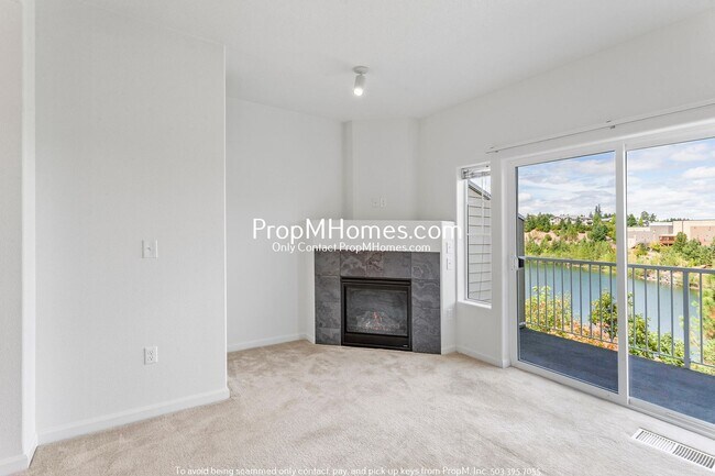 Foto del edificio - Two Bedroom Condo in Progress Ridge - Lake...