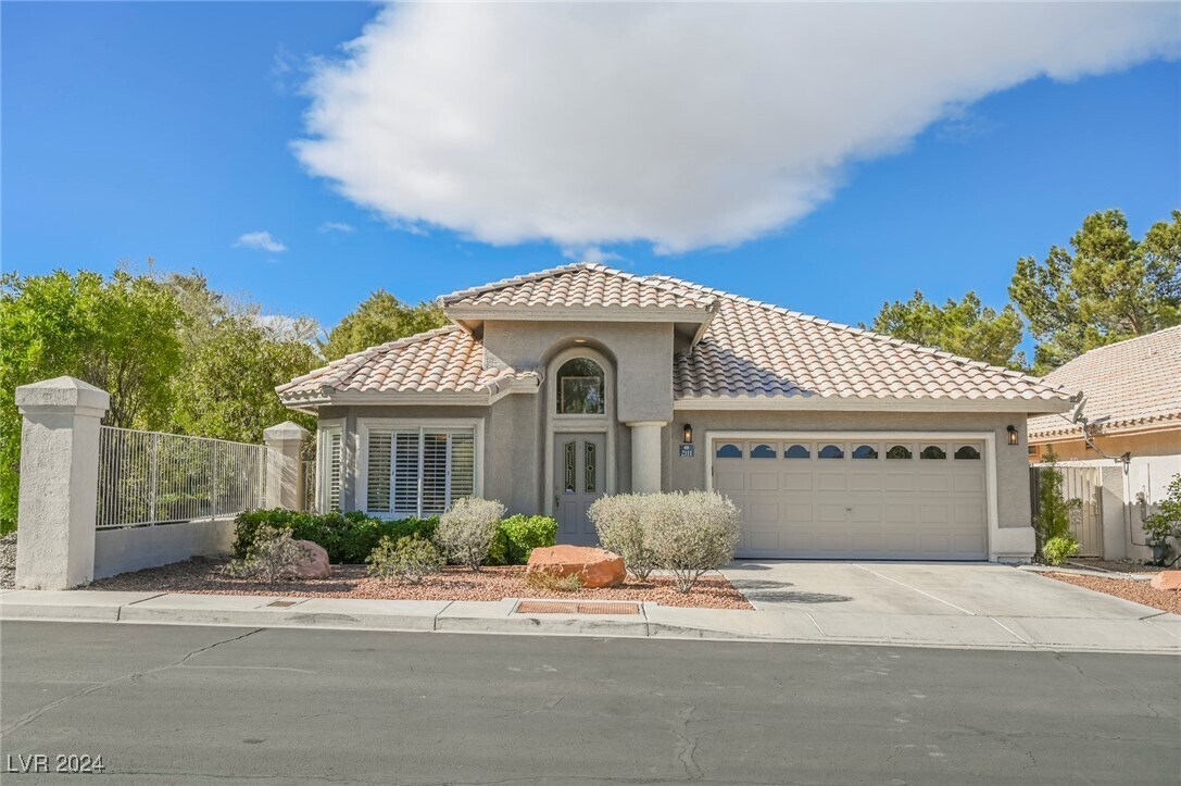 Primary Photo - 2111 Eaglepath Cir