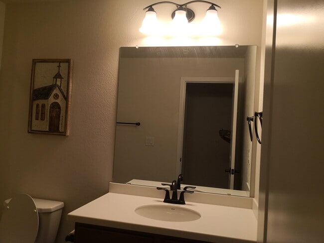 Foto del edificio - 12989 Ventana St