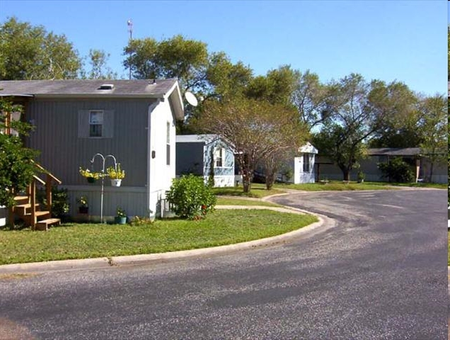 Building Photo - Holiday Acres Mobile Home Estates