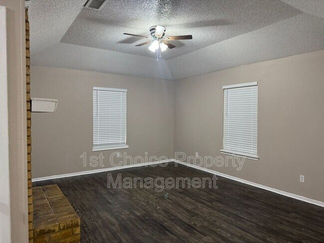 Foto del edificio - 7748 Sable Ln