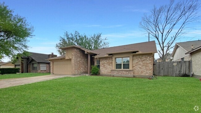 Building Photo - 7218 Camino Verde Dr