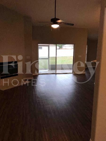 Foto del edificio - 6342 Hampton Pointe Cir