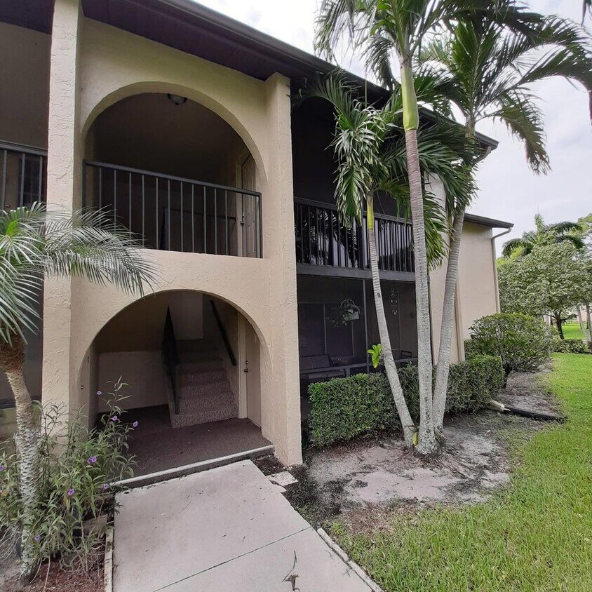 Foto principal - 539 Shady Pine Way