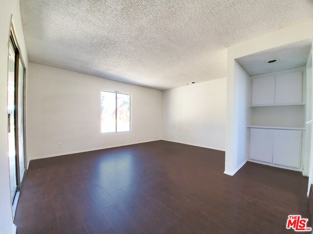 Primary Photo - 1219 E Pasadena St