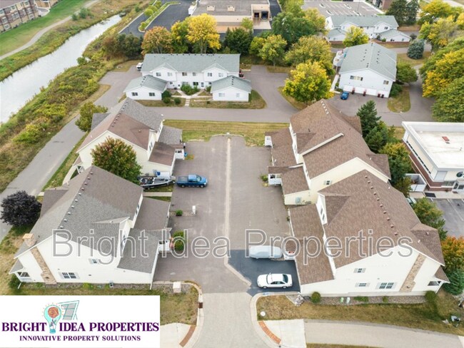 Foto del edificio - 5948 Oakgreen Ave N