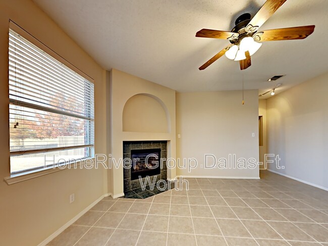 Foto del edificio - 10613 Gleneagles Ln