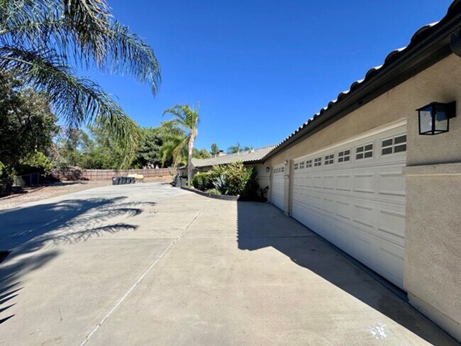 Building Photo - Welcome to this stunning upgraded ranch-st...