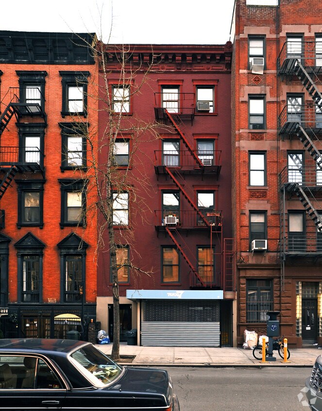 Primary Photo - 83 E Seventh St