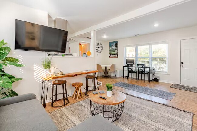 Foto del edificio - 3718 Live Oak St