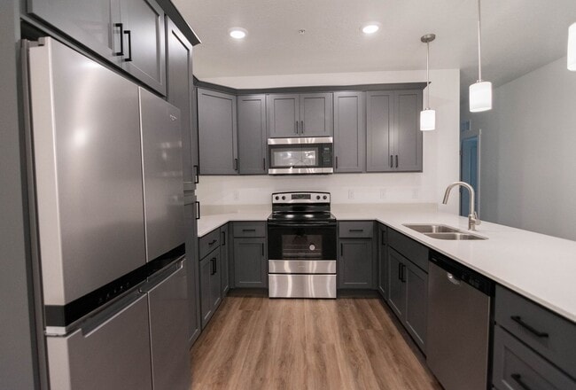 Building Photo - Vista View, Spanish Fork – Gorgeous 3-Bed ...