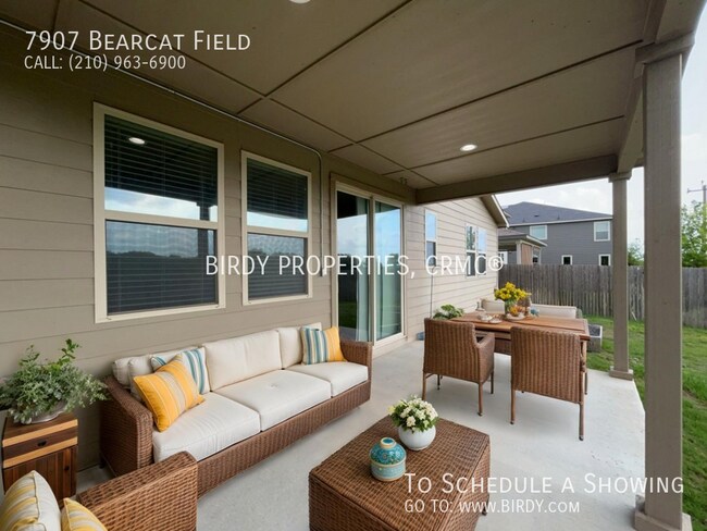 Foto del edificio - 7907 Bearcat Field