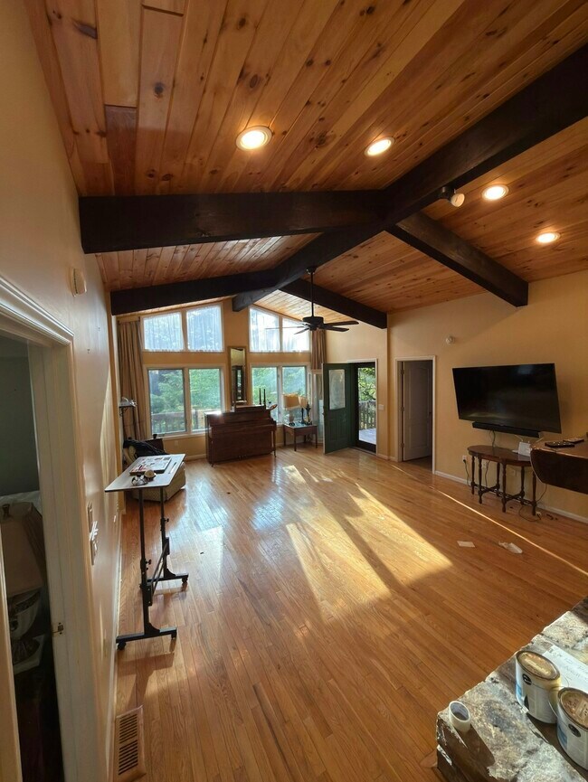 Foto del edificio - 169 Brookview Ln