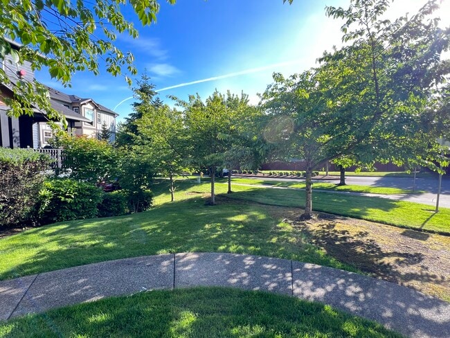 Community2 - 10383 156th Pl NE