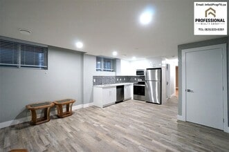 Building Photo - 9808 159 St NW