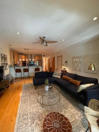 Foto del edificio - 1451 N Ashland Ave