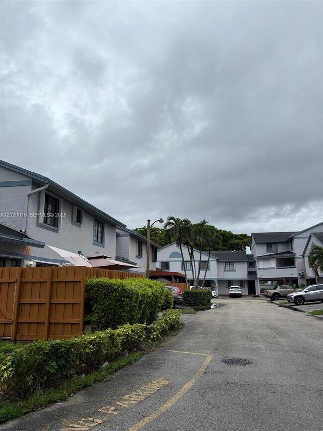 Foto del edificio - 1405 SW 122nd Ave