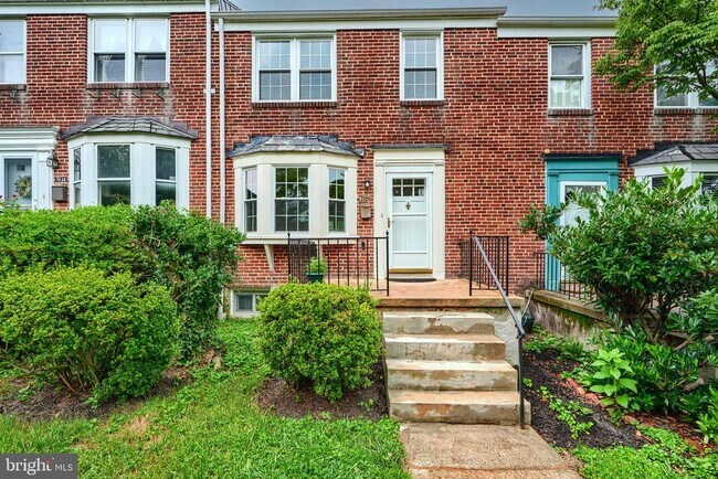 Foto del edificio - 7040 Heathfield Rd