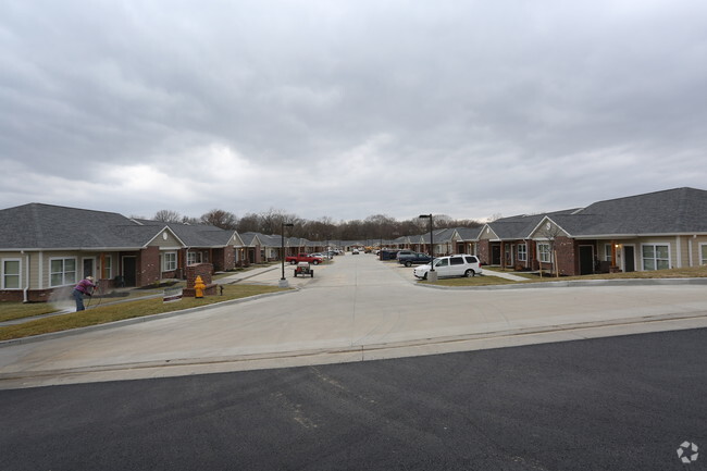 Foto del edificio - Riverbend Estates Senior Community