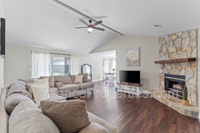 Foto del edificio - 102 Hollow Cove