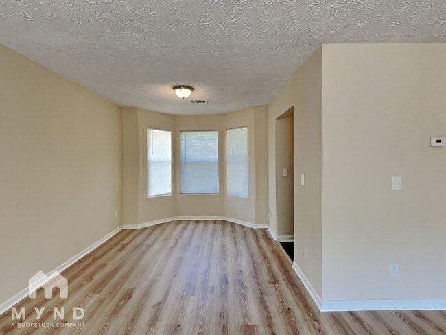 Building Photo - 1626 Sugar Downs Ct SE