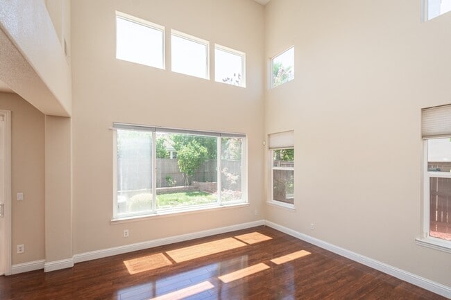 Building Photo - 11854 Cobble Brook Dr