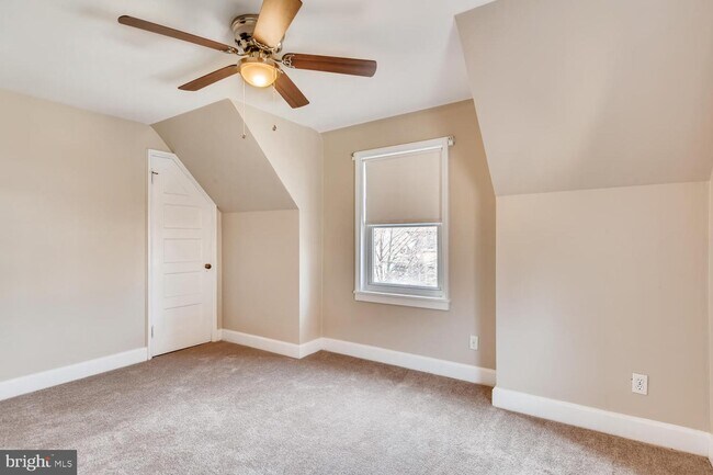 Building Photo - 39 Broadship Rd
