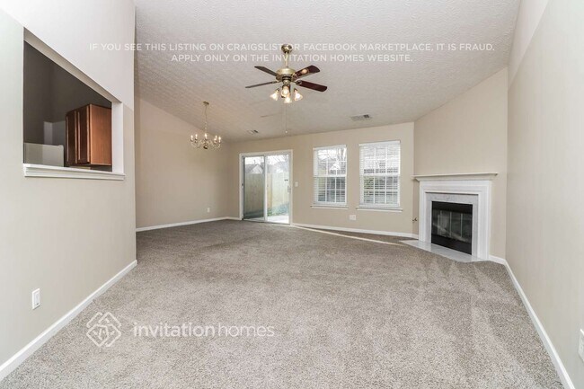 Foto del edificio - 302 Meadows Ln