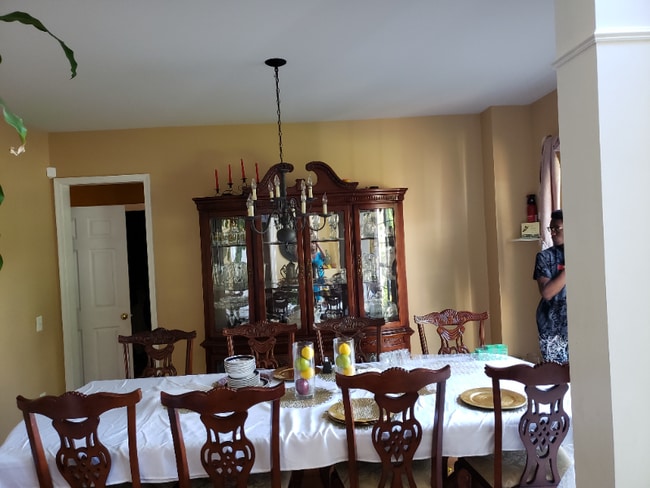 Foto del edificio - 9517 Mountwood Dr