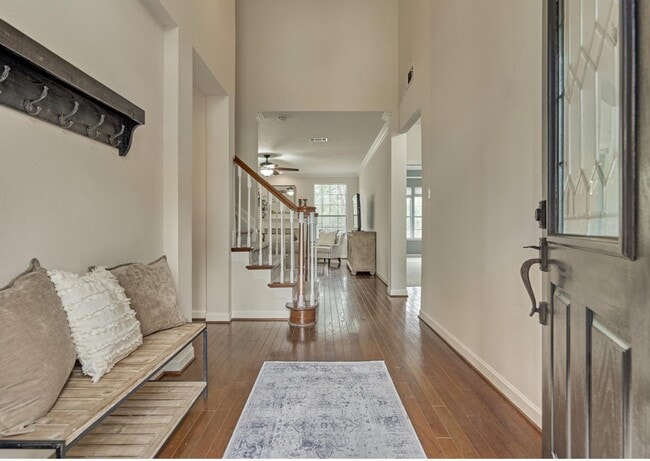 Building Photo - 47 Firethorn Pl