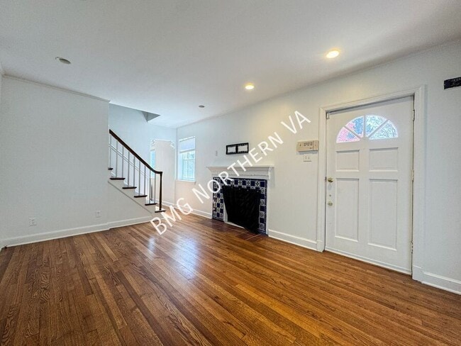 Foto del edificio - 6600 Braddock Rd