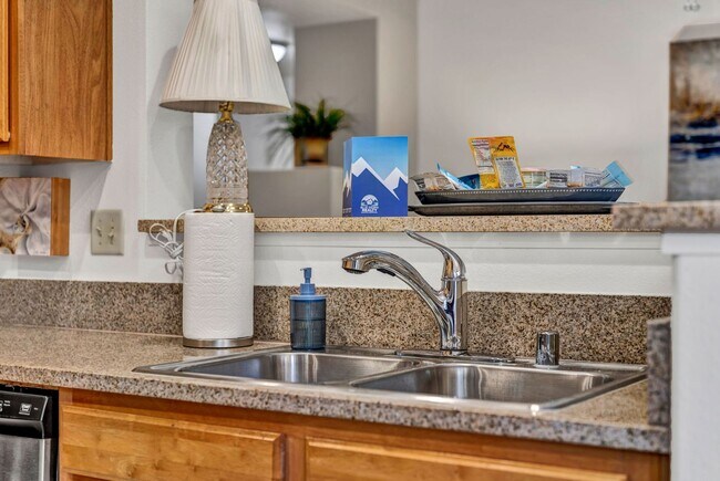 Foto del edificio - Resort Living at Tanamera – Fully Furnished Executive Condo with Garage