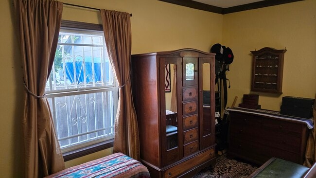 Dormitorio principal - 1415 W 49th St