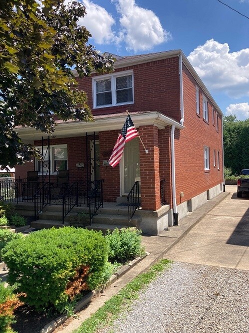 Foto del edificio - 1425 Benton Ave