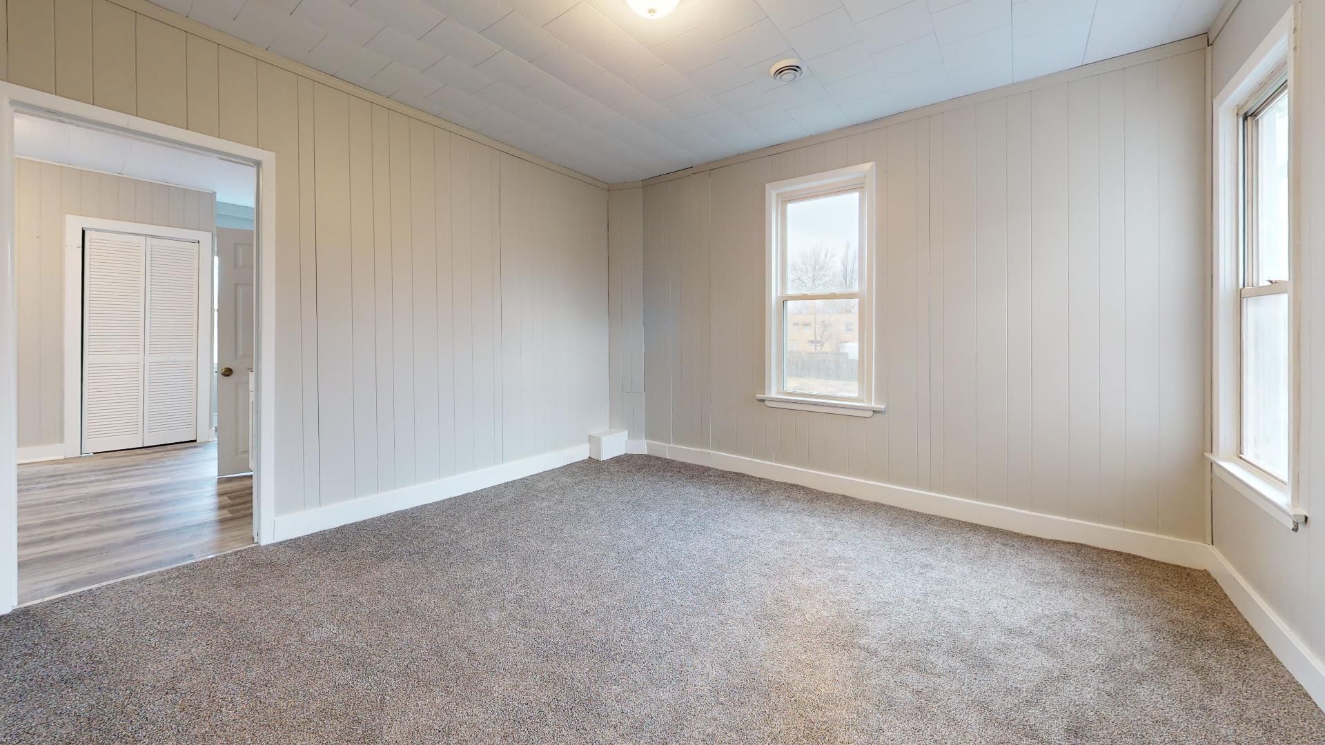 2230 Kinkel Ave Cleveland, OH 44109 – photo 5
