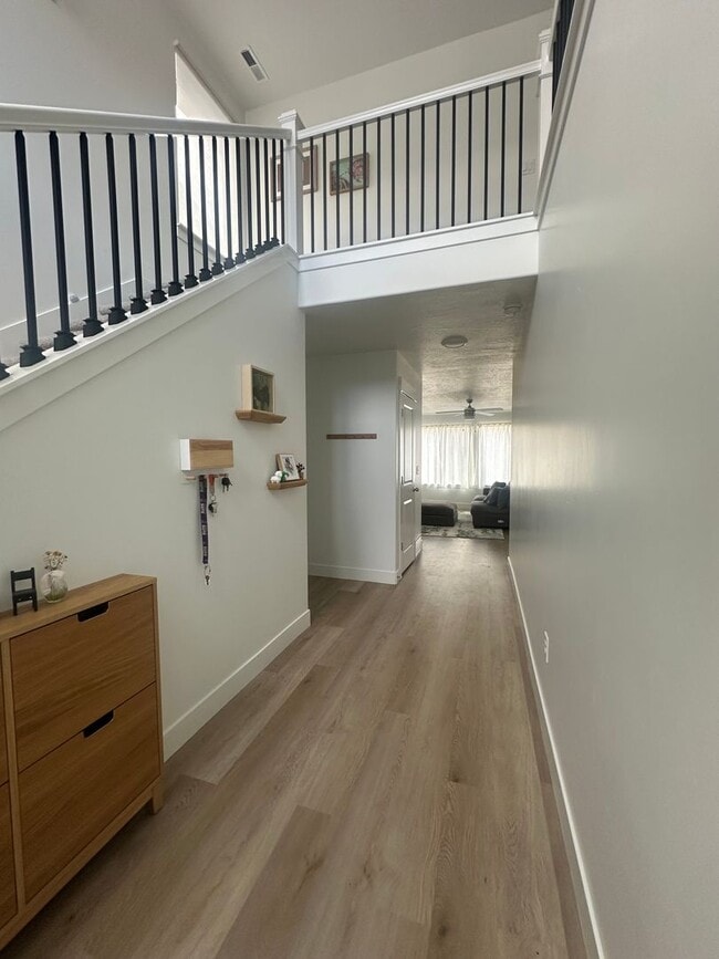 Building Photo - Absolutely STUNNING Home in Lehi!!!