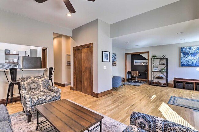 Foto del edificio - 1533 N Williams St