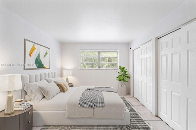 Foto del edificio - 1715 N 16th Ave