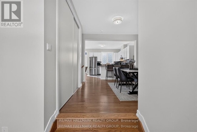 Building Photo - 627 Alopex Row