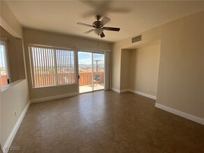 Building Photo - 67 E Agate Ave