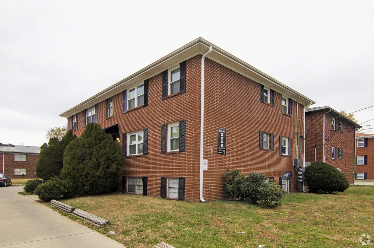 3009 Mid Dale Ln, Louisville, KY 40220 Apartments in Louisville, KY