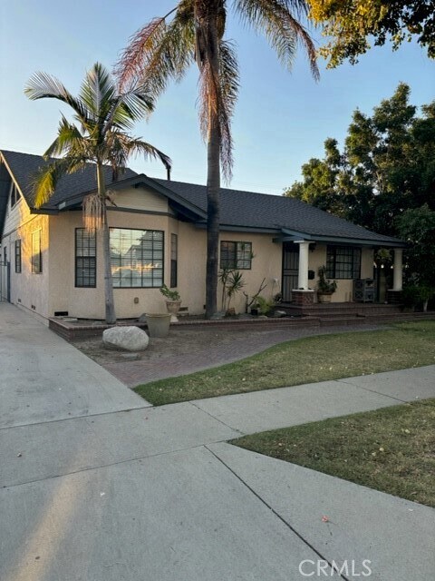 Building Photo - 14609 Fairford Ave