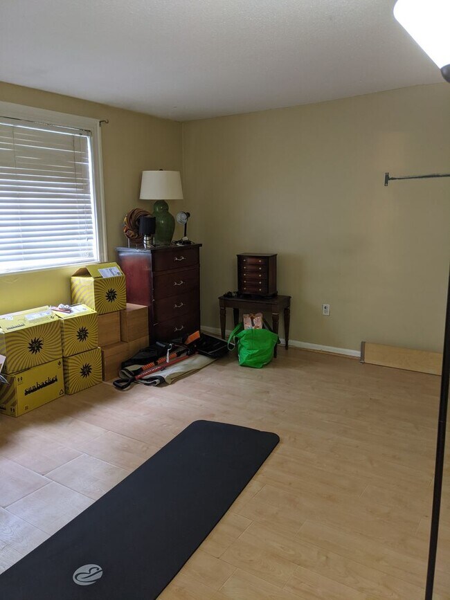 Foto del edificio - Somerville 2 bedroom with parking for 9/1