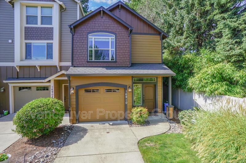 Primary Photo - 16910 SE 41st Cir