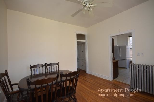 Foto del edificio - 834 W Bradley Pl