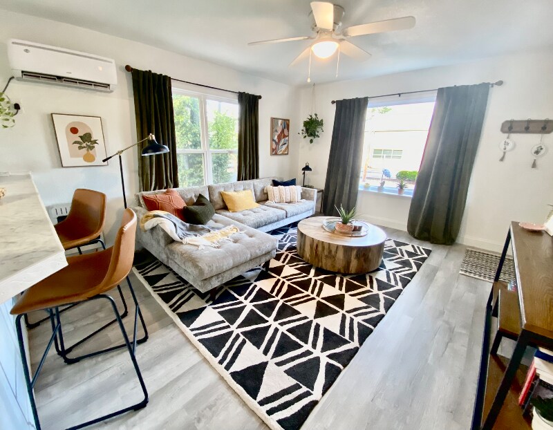 620 S 2nd St Unit 2, Rogers, AR 72756 Room for Rent in Rogers, AR