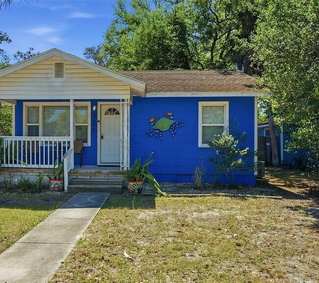 Foto del edificio - 527 Wildwood Way