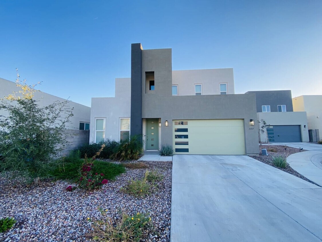 2317 W Pollack St House Rental in Phoenix, AZ