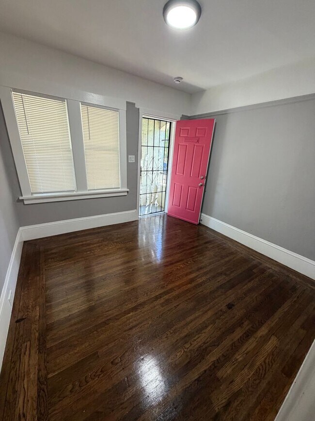 Foto del edificio - 856-860 32nd St