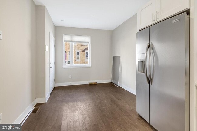 Building Photo - 1250 N 25th St